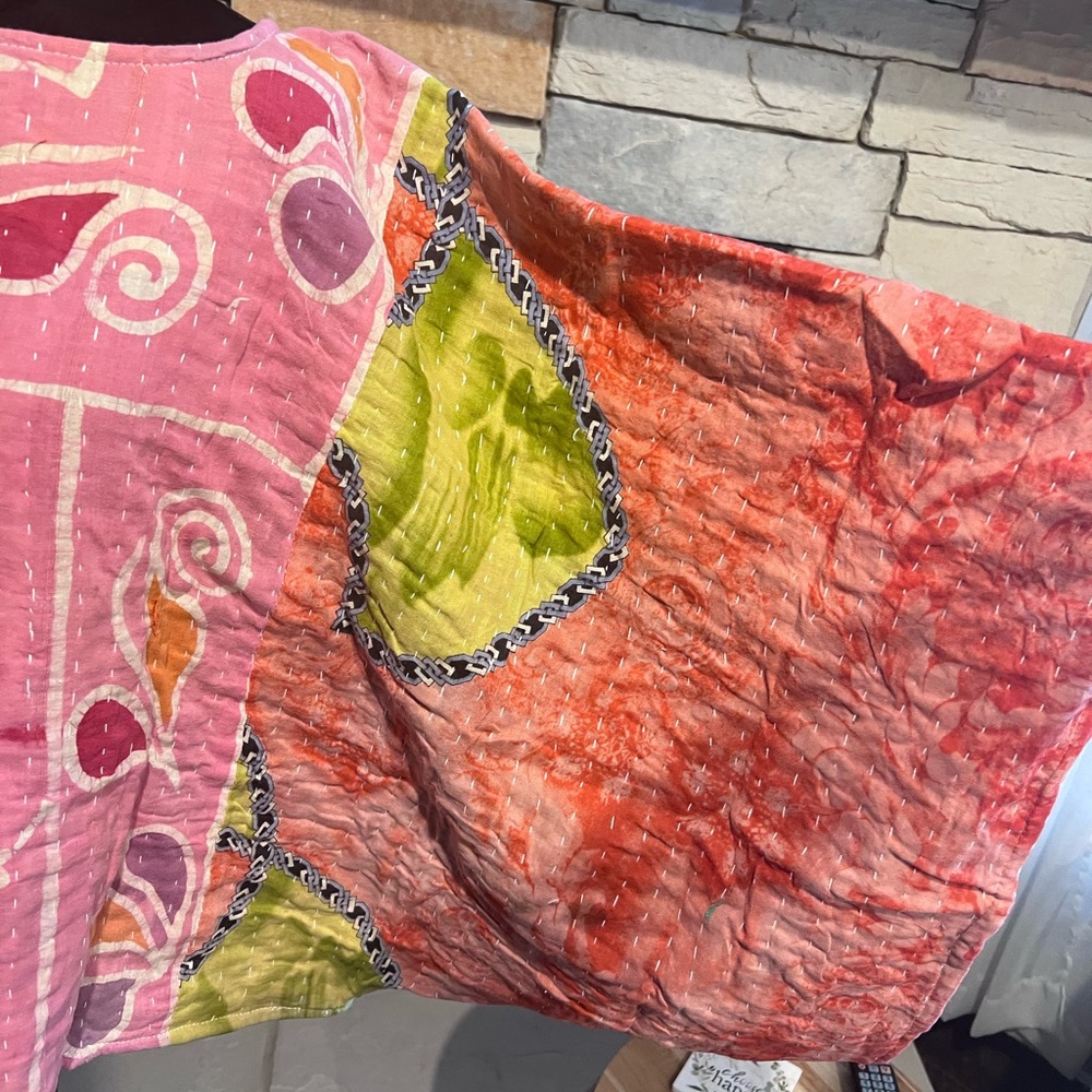 Kantha Reversible Top - Picture 2 of 8